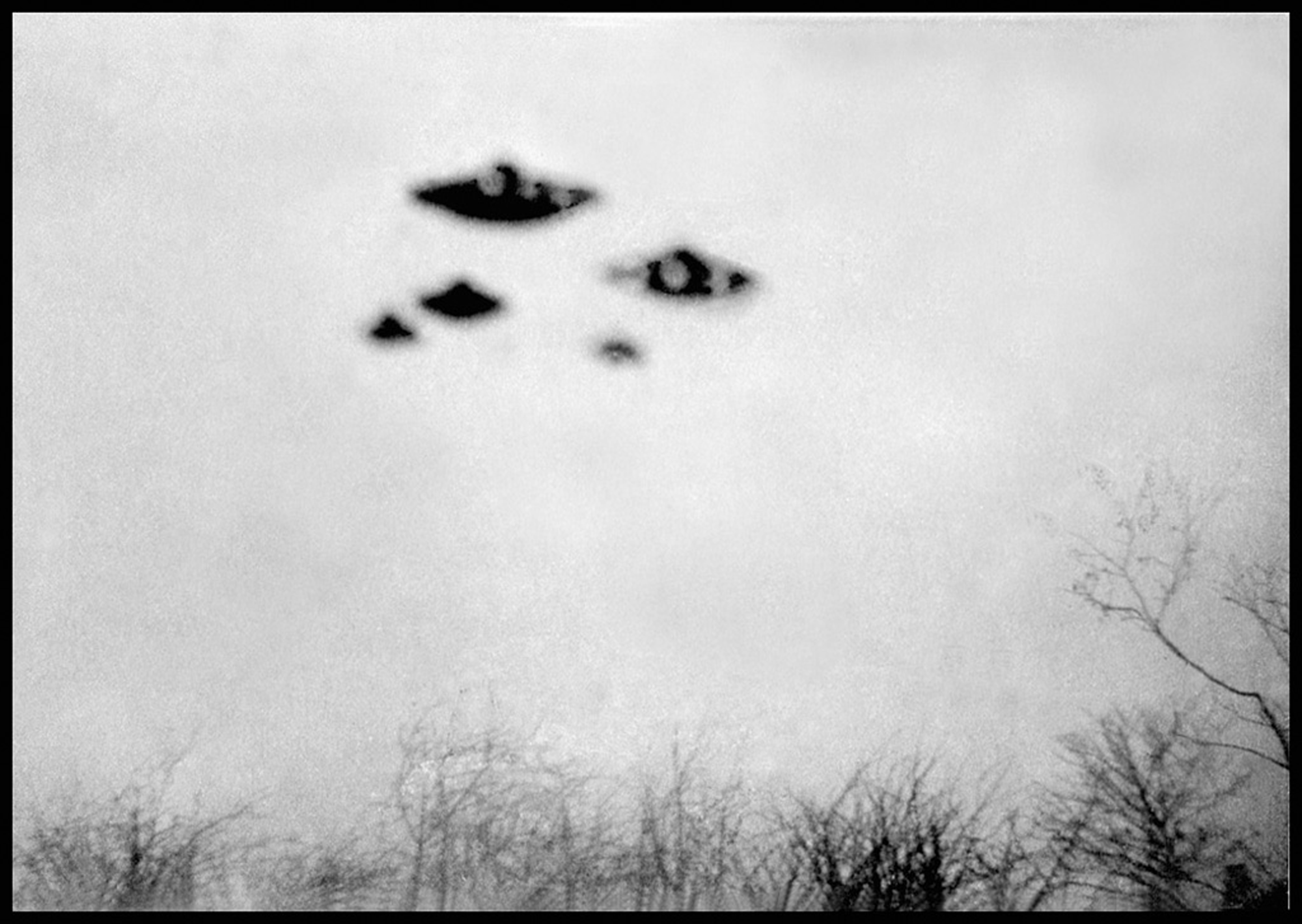 1962 UFO on black border